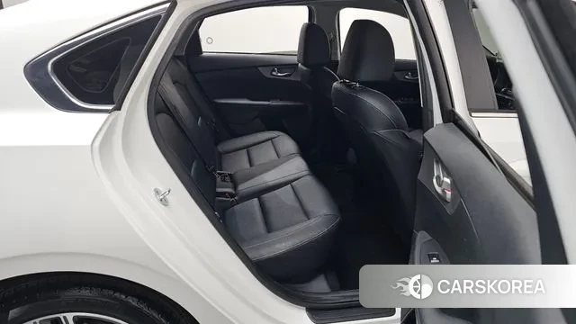 Kia Come New K3 2021 Белый из Кореи, фото 3