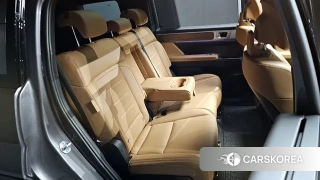 Hyundai Santa Fe (MX5) 2023 Серый из Кореи, фото 3