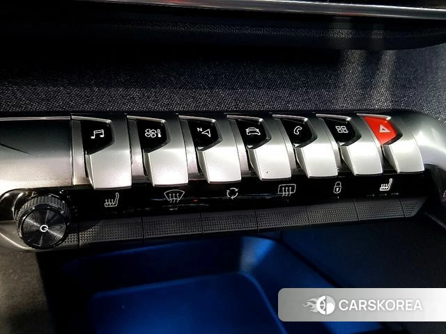 Peugeot 3008 second generation 2018 Черный из Кореи, фото 3