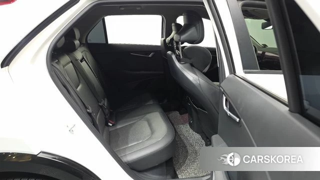 Kia Di Ol Nu Niro 2022 Белый из Кореи, фото 3