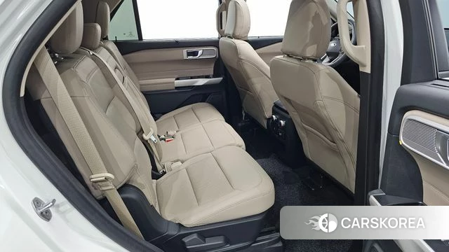 Ford Explorer 6th Generation 2021 Белый из Кореи, фото 3