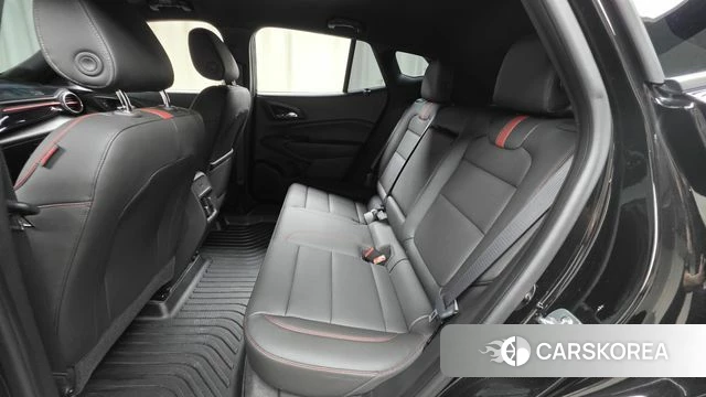 Chevrolet (GM Daewoo) Trax Crossover 2024 Черный из Кореи, фото 3