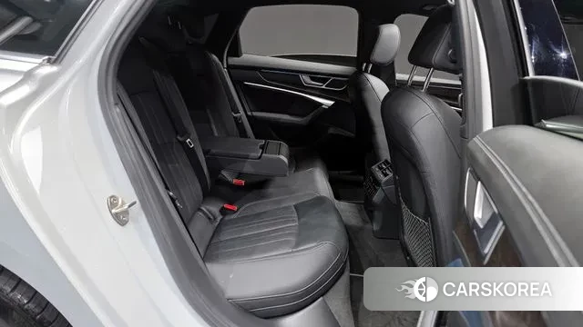 Audi A6 (C8) 2021 Белый из Кореи, фото 3