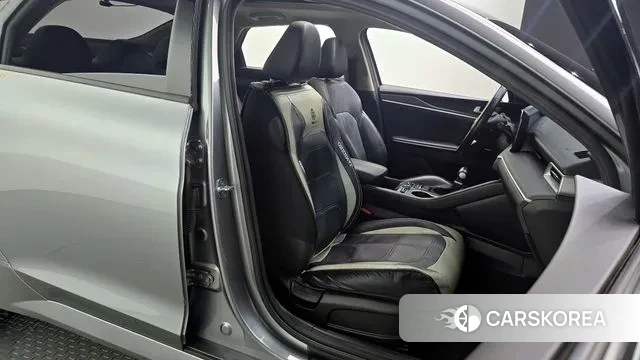 Kia K5 3rd generation 2020 Серебряный из Кореи, фото 3