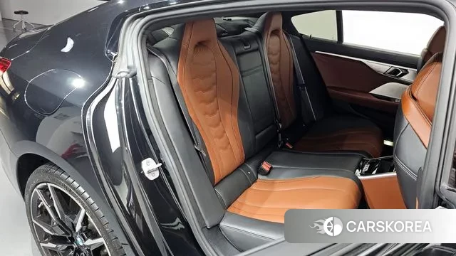 BMW 8 Series (G15) 2025 Черный из Кореи, фото 3