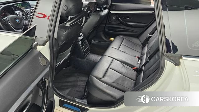 BMW 3 Series GT (F34) 2018 Белый из Кореи, фото 3