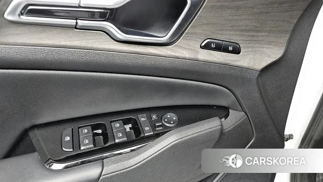 Kia Sportage 5th Generation 2023 Белый из Кореи, фото 3