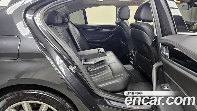 BMW 5 Series (G30) id 2711418 из Кореи 3