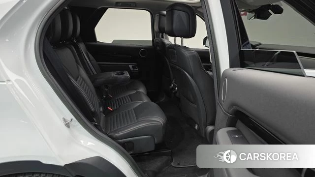 Land Rover Discovery 5 2023 Белый из Кореи, фото 3
