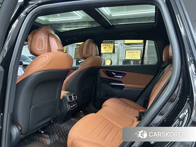 Mercedes-Benz GLC 2024 Черный из Китая, фото 3