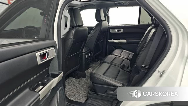 Ford Explorer 6th Generation 2022 Белый из Кореи, фото 3