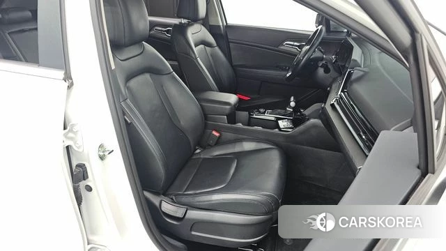 Kia Sportage 5th Generation 2022 Белый из Кореи, фото 3