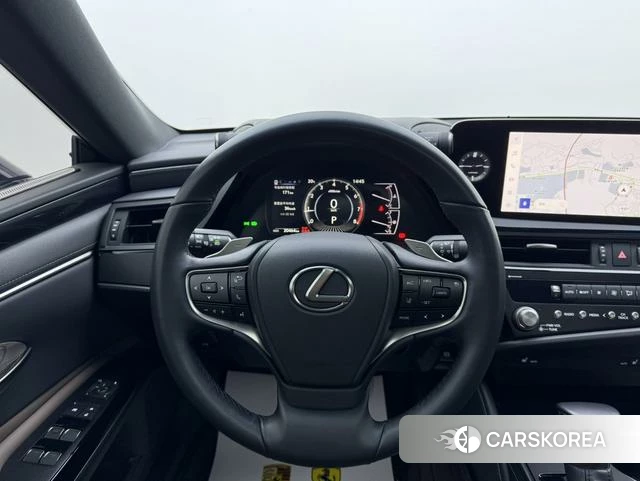 Lexus ES 2024 Белый из Китая, фото 3