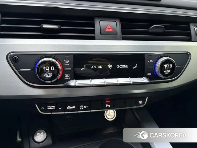 Audi A4L 2018 Белый из Китая, фото 3