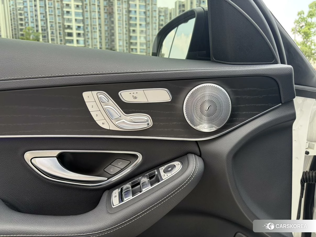 Mercedes-Benz Class C 2020 Белый из Китая, фото 3