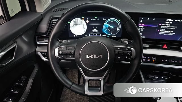 Kia Sportage 5th Generation Hybrid 2023 Белый из Кореи, фото 3
