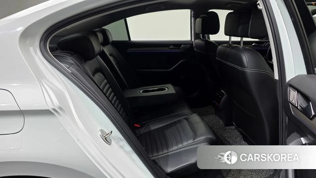 Volkswagen Passat GT (B8) 2021 Белый из Кореи, фото 3