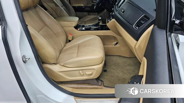 Kia The New Carnival 2018 Белый из Кореи, фото 3