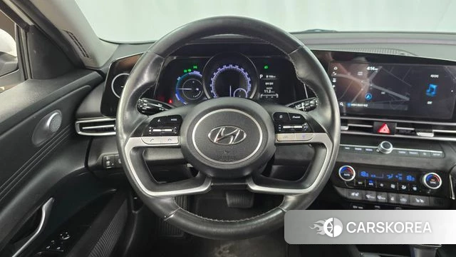 Hyundai Avante Hybrid (CN7) 2022 Белый из Кореи, фото 3