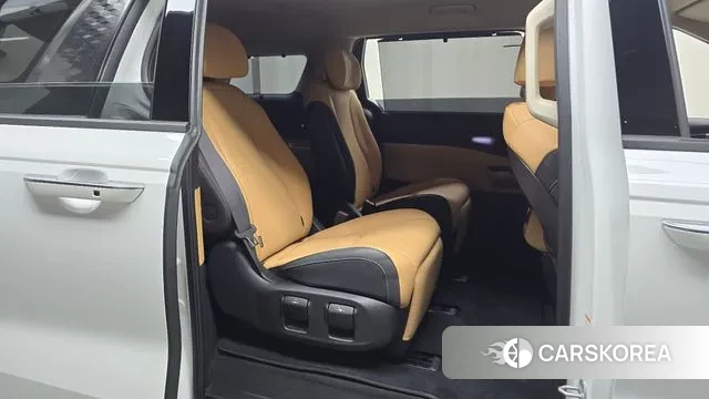 Kia Carnival 4th generation 2023 Белый из Кореи, фото 3