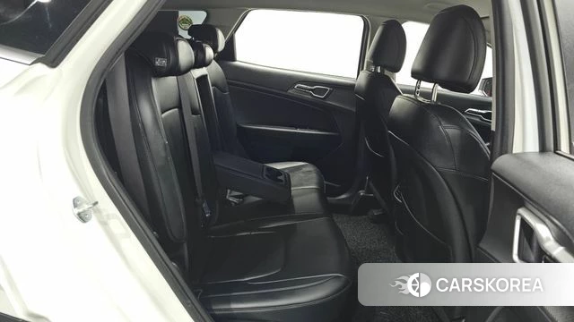 Kia Sportage 5th Generation 2023 Белый из Кореи, фото 3