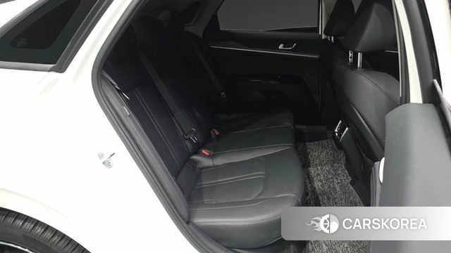 Kia The New K5 Hybrid 3rd generation 2024 Белый из Кореи, фото 3
