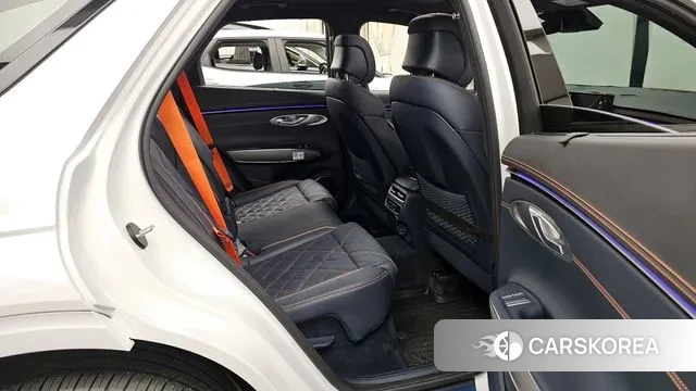 Genesis GV70 2024 Белый из Кореи, фото 3