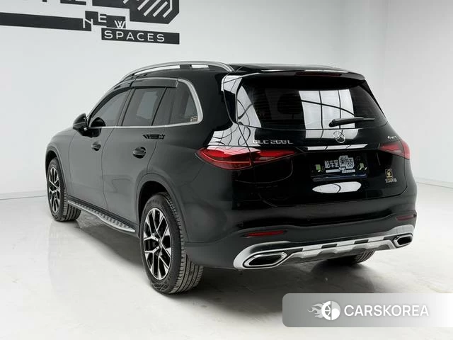 Mercedes-Benz GLC 2024 Черный из Китая, фото 3