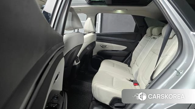 Hyundai Tucson (NX4) 2020 Серебряный из Кореи, фото 3