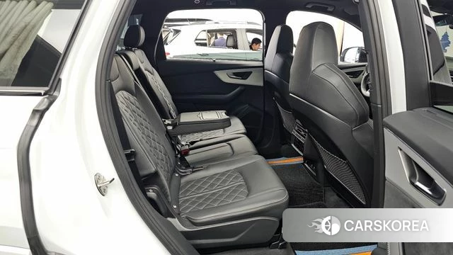 Audi Q7 (4M) 2026 Белый из Кореи, фото 3