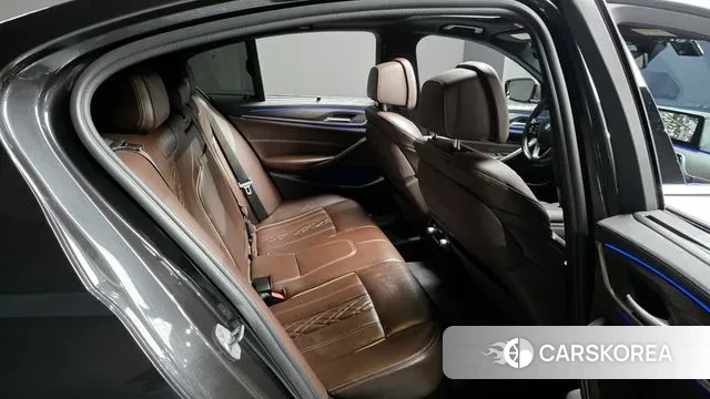 BMW 5 Series (G30) 2018 Серый из Кореи, фото 3