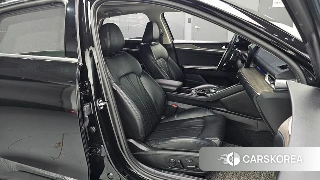 Kia K5 3rd generation 2023 Черный из Кореи, фото 3