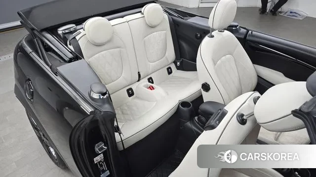 Mini Cooper S Convertible 2023 Черный из Кореи, фото 3