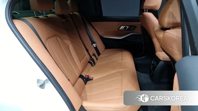 BMW 3 Series (G20) 2024 Белый из Кореи, фото 3