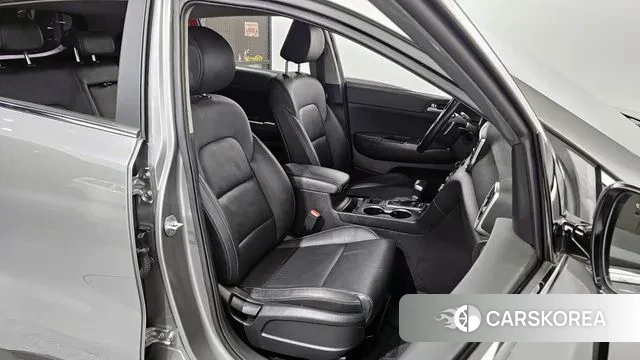 Kia Sportage The Bold 2019 Серебристо-серый из Кореи, фото 3