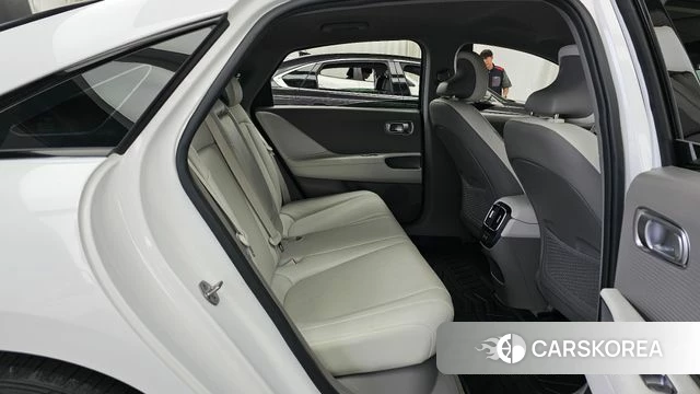 Hyundai Ionic 6 2022 Белый из Кореи, фото 3