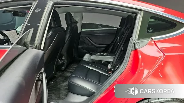 Tesla Model 3 2020 Красный из Кореи, фото 3