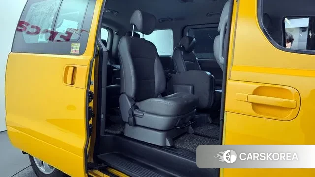 Hyundai The New Grand Starex 2019 Желтый из Кореи, фото 3