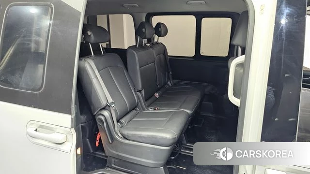 Hyundai Staria 2024 Белый из Кореи, фото 3