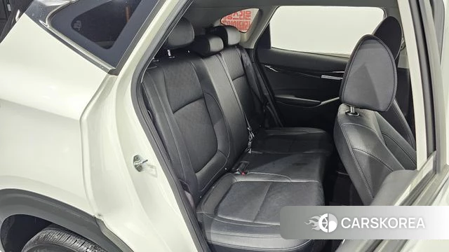 Kia Seltos 2022 Белый из Кореи, фото 3