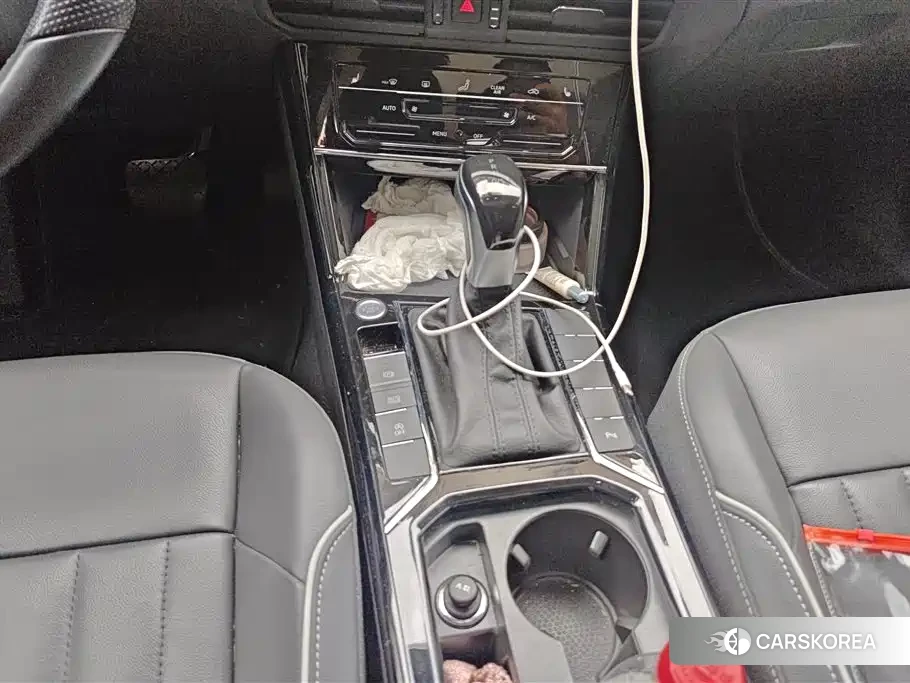 Volkswagen Passat 2022 Черный из Китая, фото 3