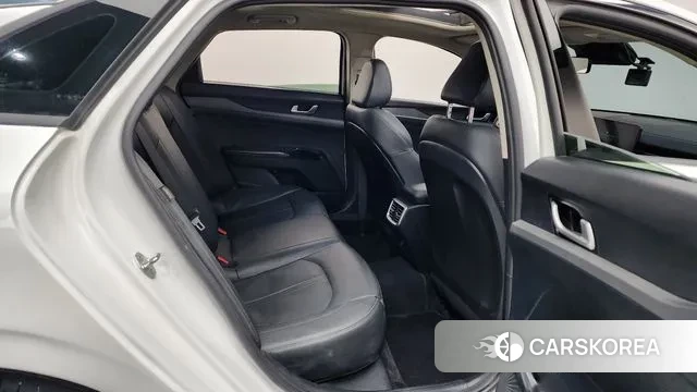 Kia The New K5 3rd generation 2024 Белый из Кореи, фото 3