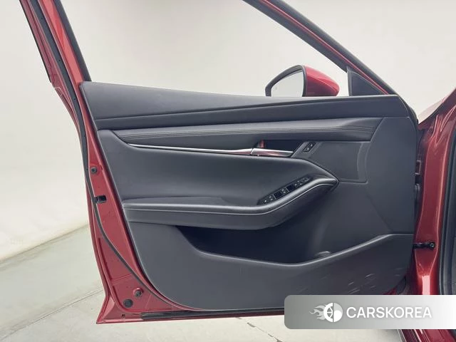 Mazda 3 Angkesaila 2023 Красный из Китая, фото 3