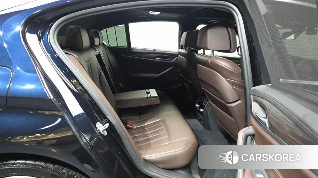 BMW 5 Series (G30) 2020 Черный из Кореи, фото 3