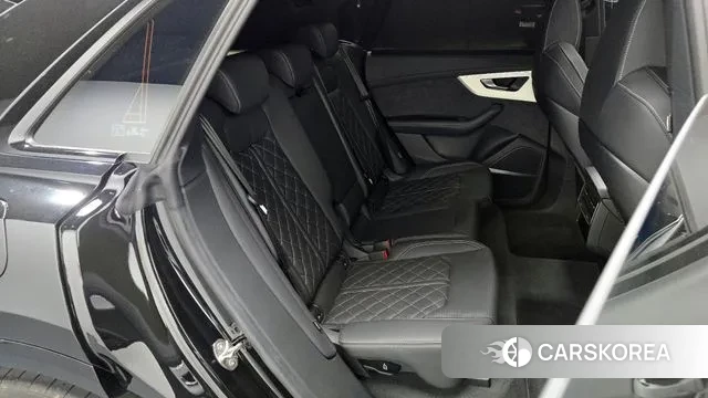 Audi Q8 (4M) 2023 Черный из Кореи, фото 3