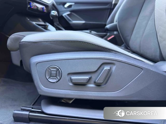 Audi Q3 2023 Белый из Китая, фото 3