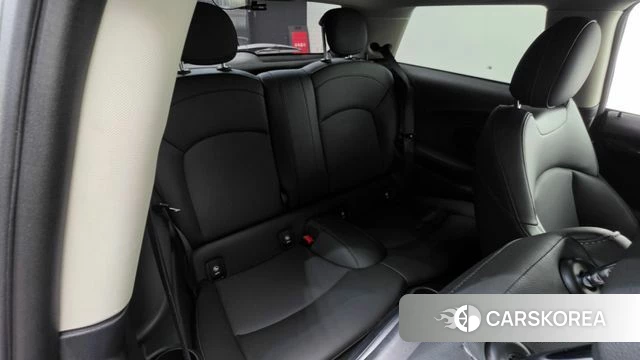 Mini Cooper 2018 Жемчужный цвет из Кореи, фото 3