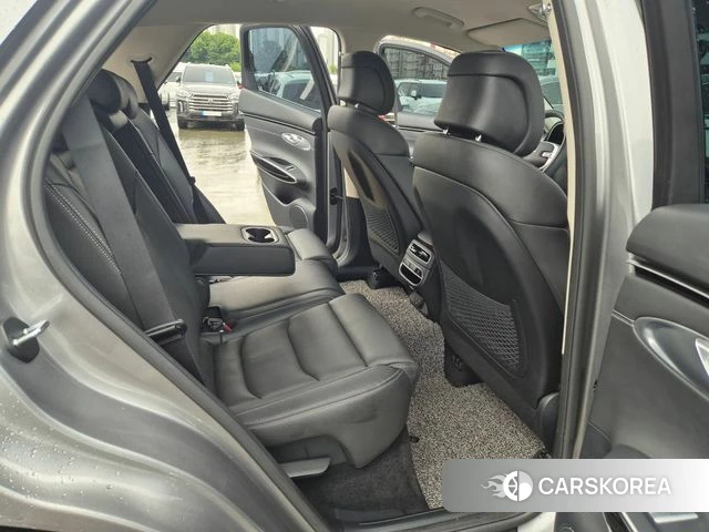 Genesis GV70 2022 Серебристо-серый из Кореи, фото 3