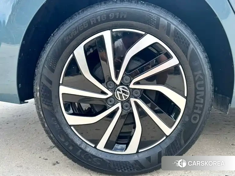 Volkswagen Lavida 2023 Синий из Китая, фото 3