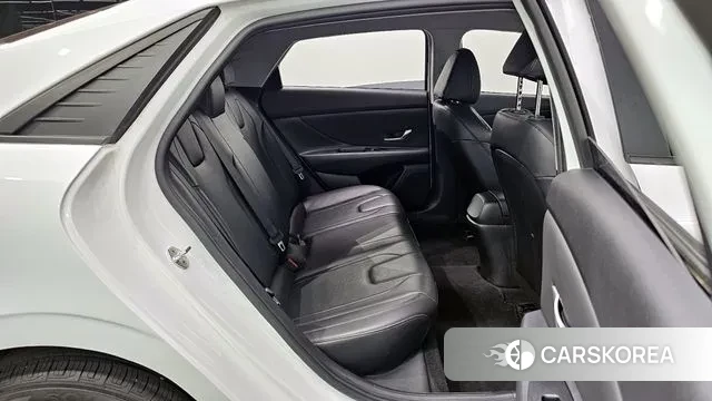 Hyundai Avante (CN7) 2022 Белый из Кореи, фото 3